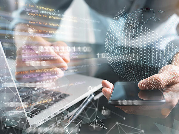 Technische Optimierung einer Website an Laptop und PC
